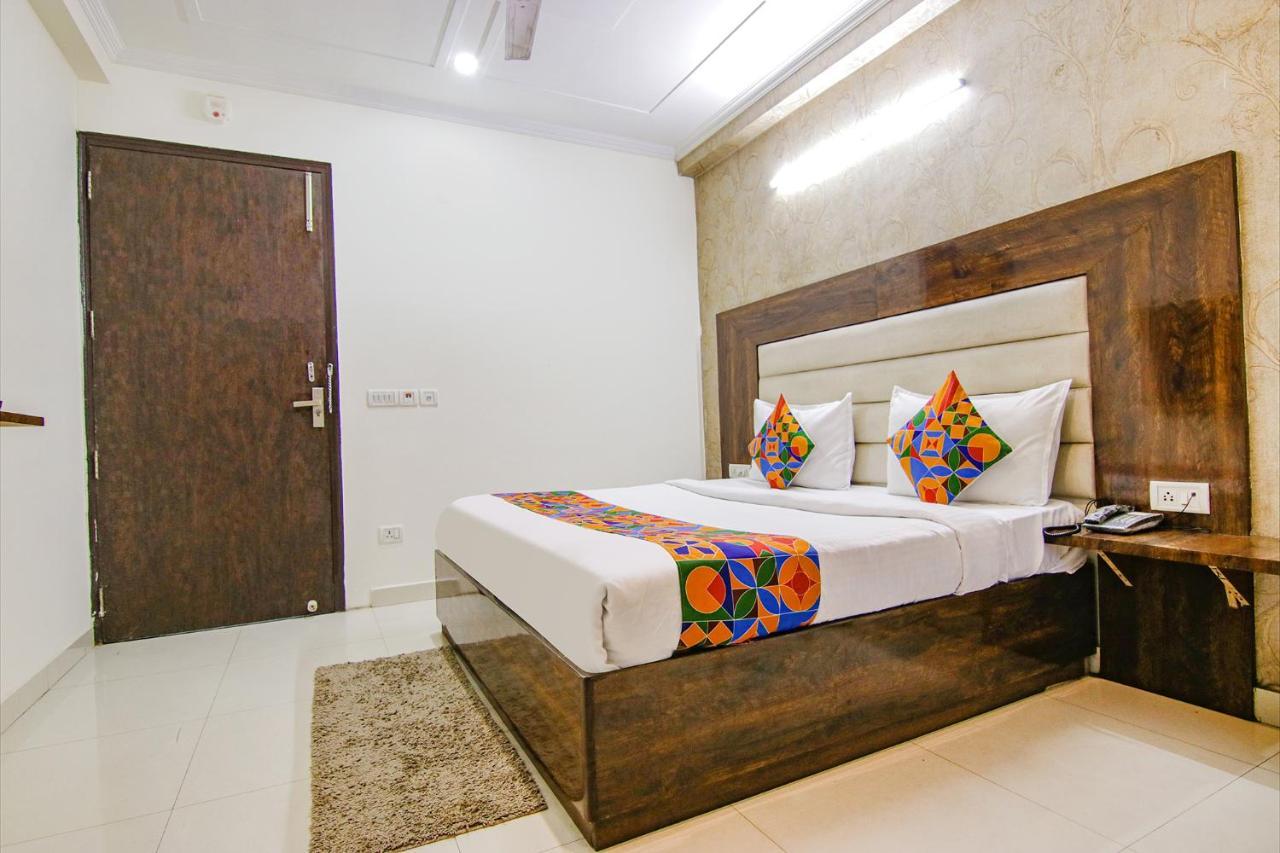 Fabhotel Airport Avalon Near Igi Airport New Delhi Bagian luar foto