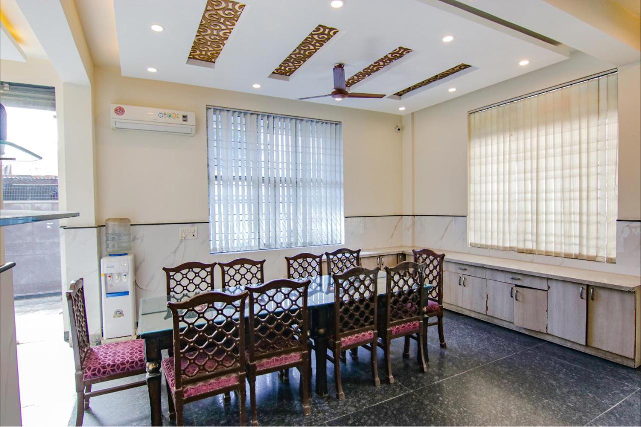 Fabhotel Airport Avalon Near Igi Airport New Delhi Bagian luar foto