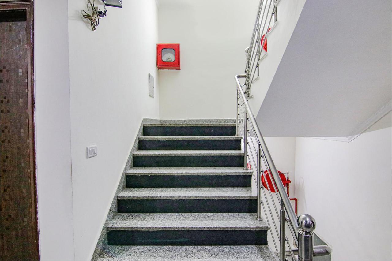 Fabhotel Airport Avalon Near Igi Airport New Delhi Bagian luar foto