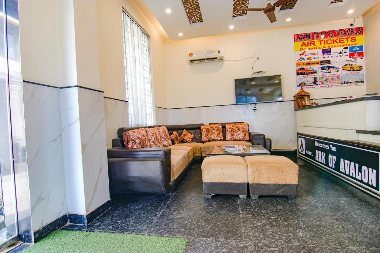 Fabhotel Airport Avalon Near Igi Airport New Delhi Bagian luar foto