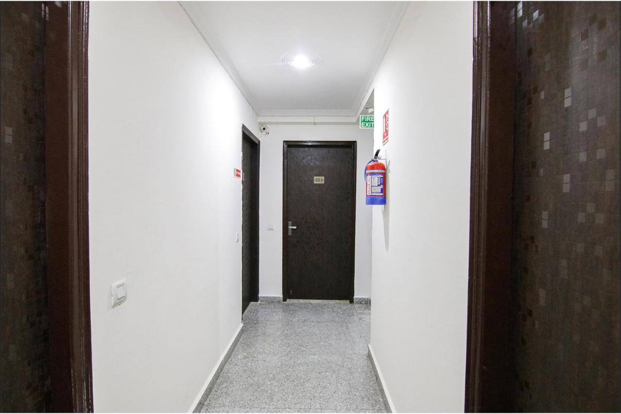 Fabhotel Airport Avalon Near Igi Airport New Delhi Bagian luar foto