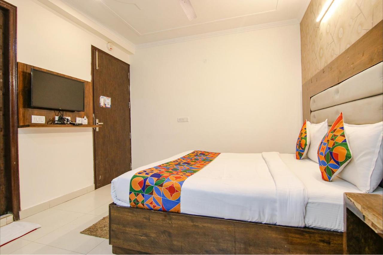 Fabhotel Airport Avalon Near Igi Airport New Delhi Bagian luar foto