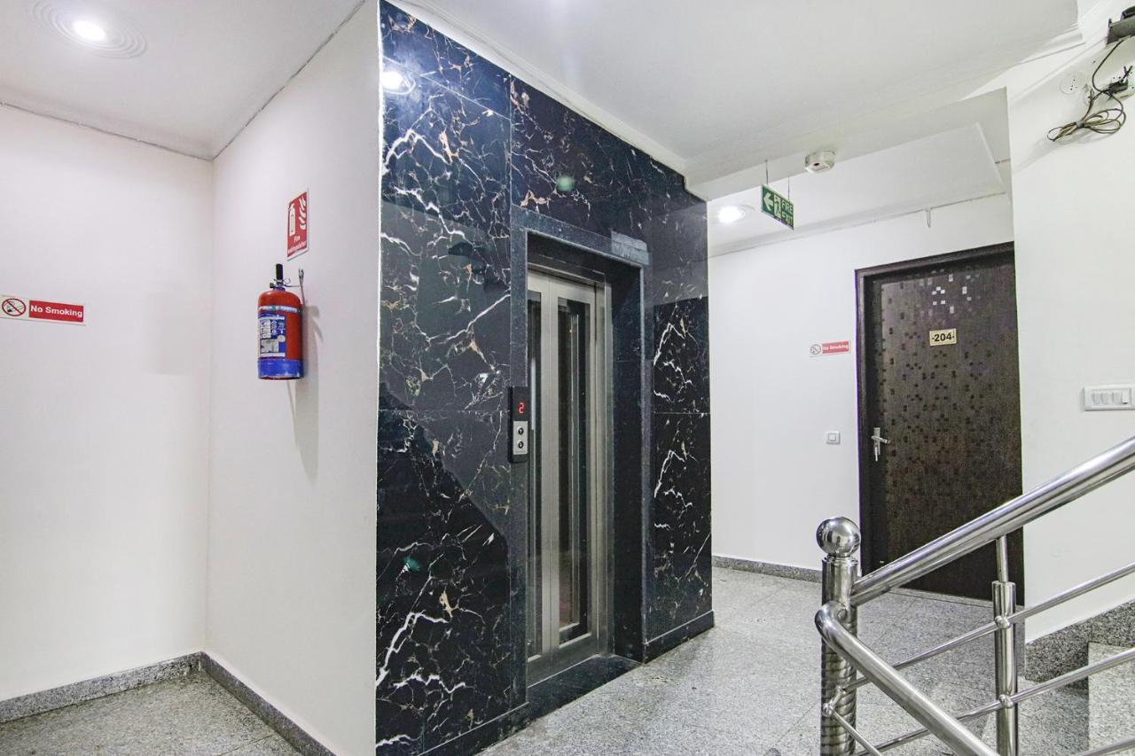 Fabhotel Airport Avalon Near Igi Airport New Delhi Bagian luar foto